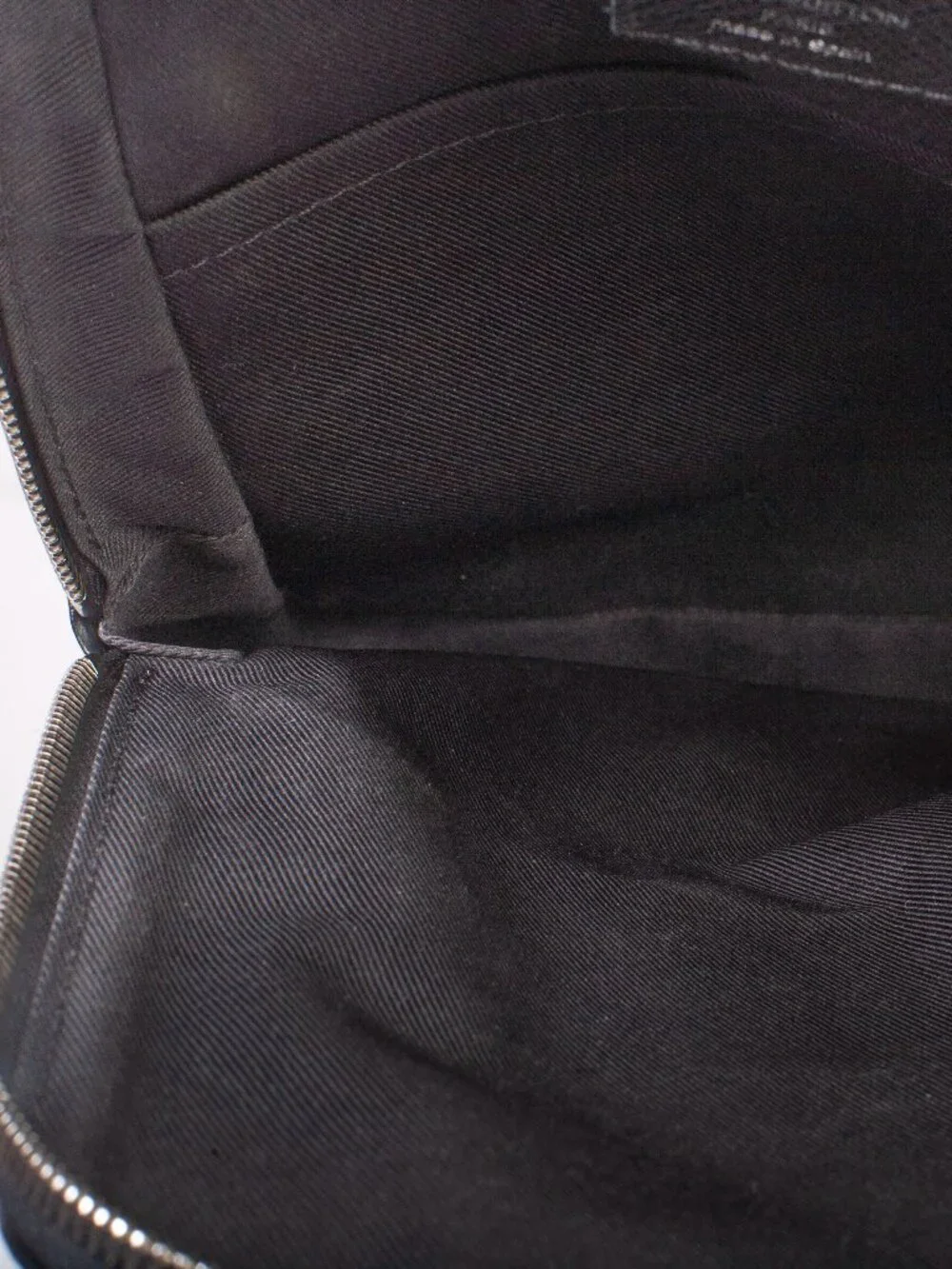 Authentic Louis Vuitton Taiga Avenue Sling Bag Glacier